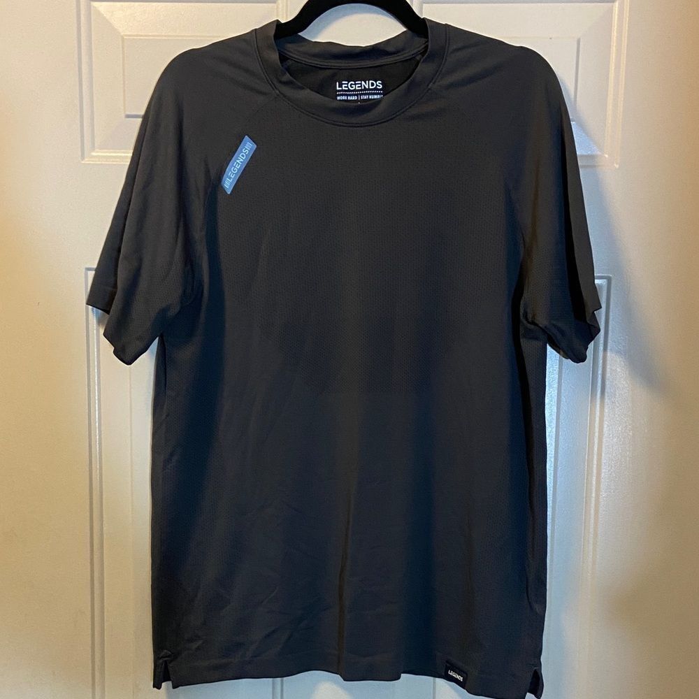 Men's
Legens Gray Short Sleeve Teel lo